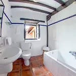 Camino Del Norte بيت ضيافة 4*