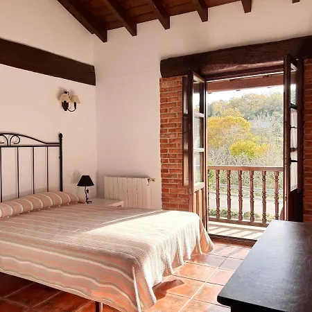 Camino Del Norte بيت ضيافة 4*